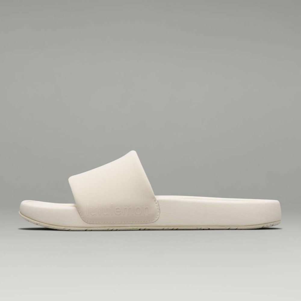 Lululemon Womens Restfeel Slides (US Size 8) in Light Ivory - Picture 2 of 9